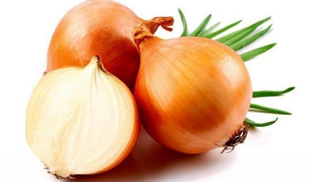 Onions for the preparation of folk remedies for the treatment of worms